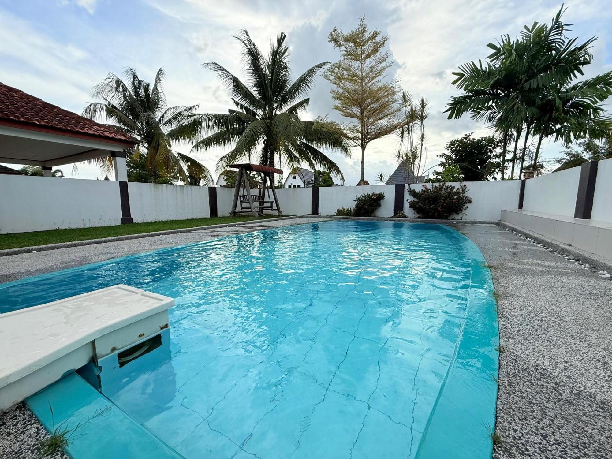 Private Pool Villa 807 - Fong Homestay Kampong Ulu Pegoh Exterior photo
