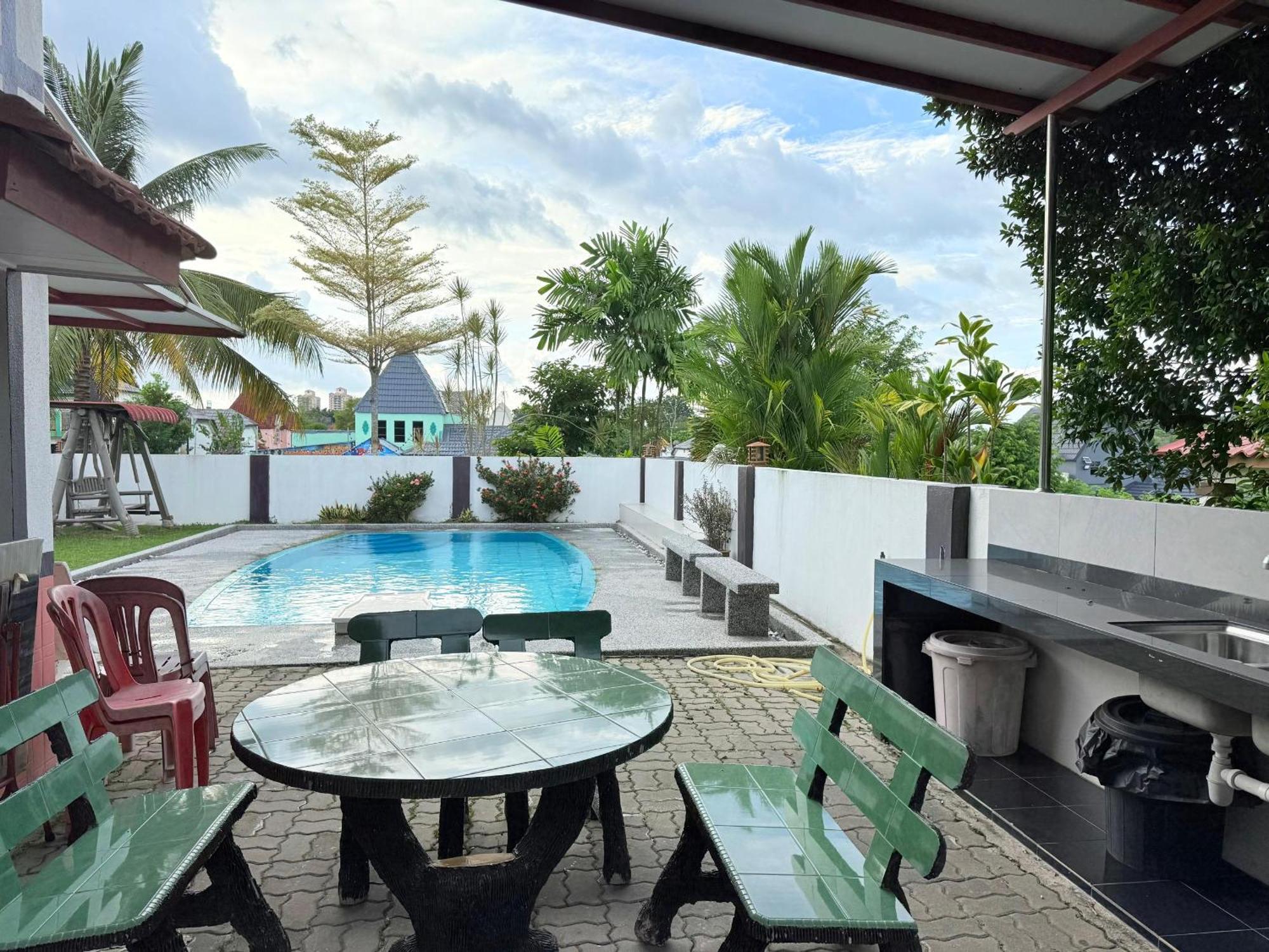 Private Pool Villa 807 - Fong Homestay Kampong Ulu Pegoh Exterior photo